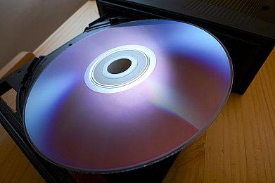 生存游戏《翼星求生》外星 DLC “未知区域”和开放世界模式现已发布